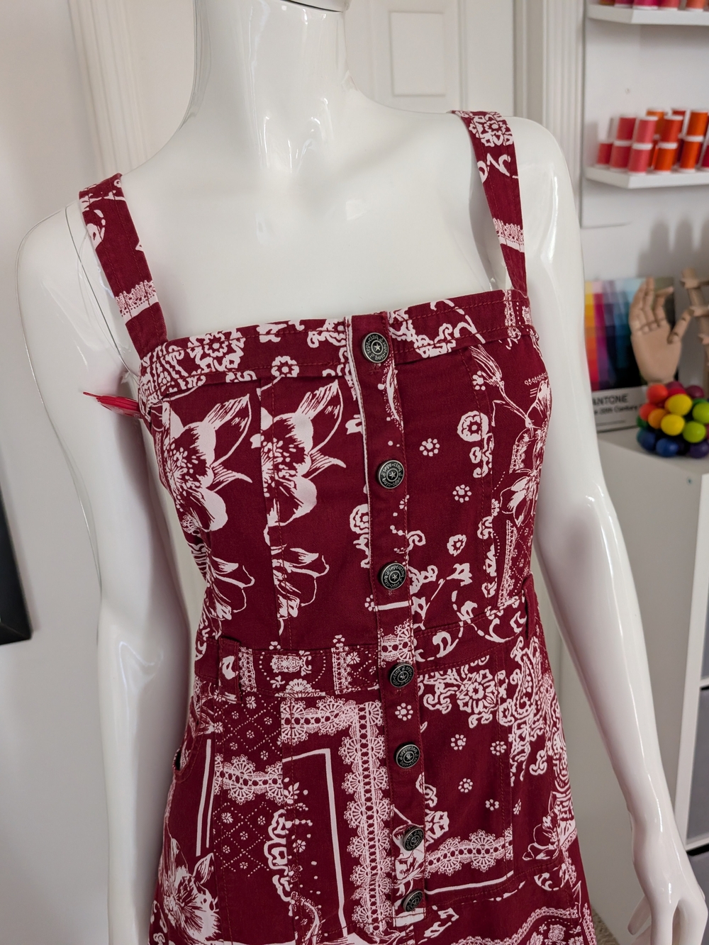 NWT cinq a sept Red Bandana-Print 'Veena' Midi Dress - Picture 3 of 10